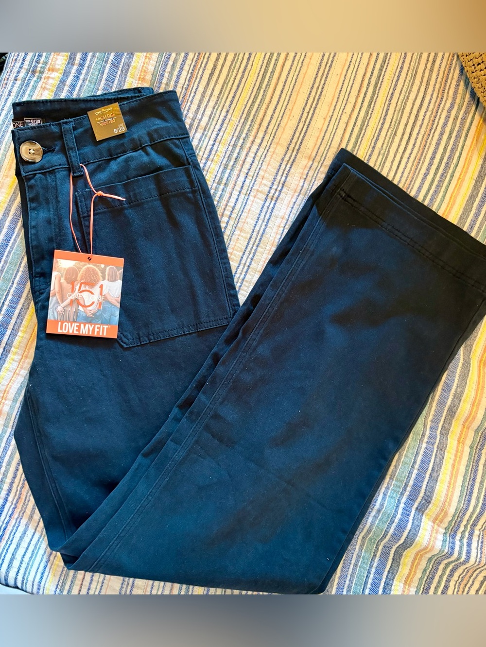 Women's NWT one 5 one Dark Navy high rise, wide leg pants. 
Pet/smoke free home.